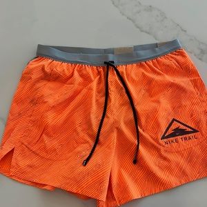NIKE Trail shorts. Orange